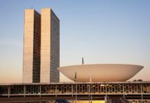 Reforma Administrativa avança no Congresso e levanta debate sobre modernização e riscos institucionais