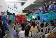 Clínica-escola de Odontopediatria da Asces celebra fim do semestre com festa natalina para crianças