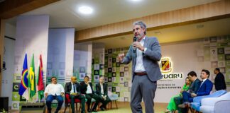 Fernando Monteiro destaca avanço das cotas de gênero e defende proteção ao mandato feminino em Congresso Nacional de Vereadores