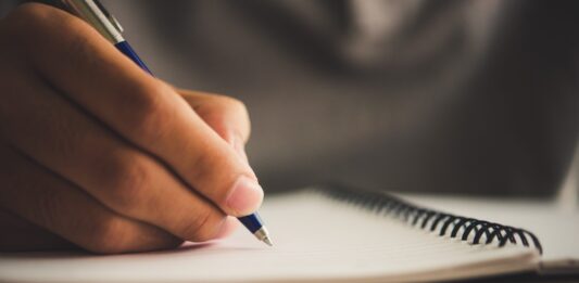 O que esperar da redação do Enem 2025: temas possíveis e como construir uma proposta de intervenção eficaz