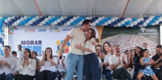 Ao lado da governadora Raquel Lyra, Rodrigo Pinheiro celebra a entrega de 500 moradias populares em Caruaru