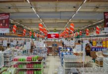 Ferreira Costa anuncia o maior saldão da cidade com até 50% de desconto em todos os setores