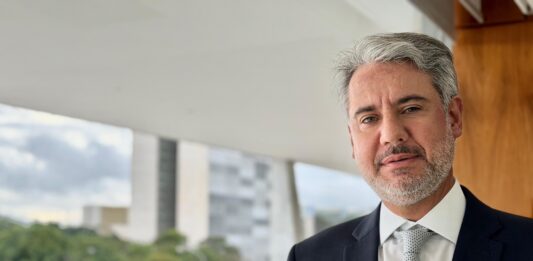 Dez anos de mandato: Deputado Fernando Monteiro consolida atuação em defesa de Pernambuco