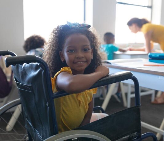 Educação inclusiva ganha novas regras e amplia responsabilidades das escolas