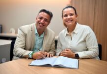 Dayse Silva faz transição do cargo de prefeito de Caruaru para Bruno Lambreta