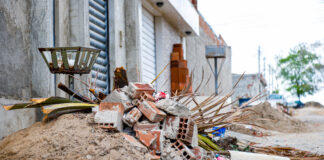 Prefeitura de Caruaru orienta sobre descarte correto de resíduos da construção civil durante reformas