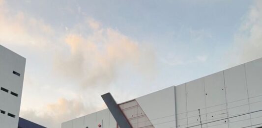 Dubai Fit promove ação de apoio e solidariedade durante a Caminhada da Paixão