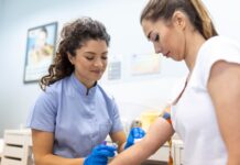 Laboratório Mais Exames alerta para a Importância dos principais exames do Check-up Feminino, em Caruaru