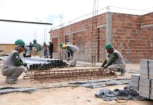 Setores de Serviços e Construção Civil impulsionam geração de empregos em Pernambuco em fevereiro de 2026