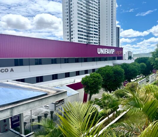 AeC chega a Caruaru com vagas de emprego e iniciará operações no UniFavip Wyden; saiba como se inscrever