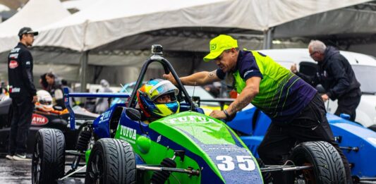 Arthur Guilherme, o “FUFUA”, quebra recordes e mira título da Fórmula Evolution na 4ª etapa em Interlagos