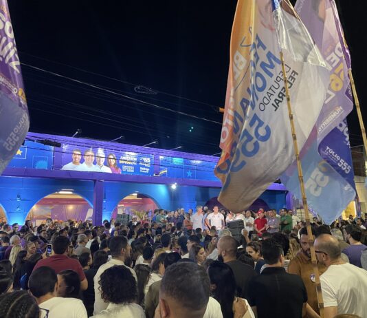 Multidão lota comitê de Anderson Luiz em inauguração com Rodrigo Pinheiro, Fernando Monteiro e vereadores