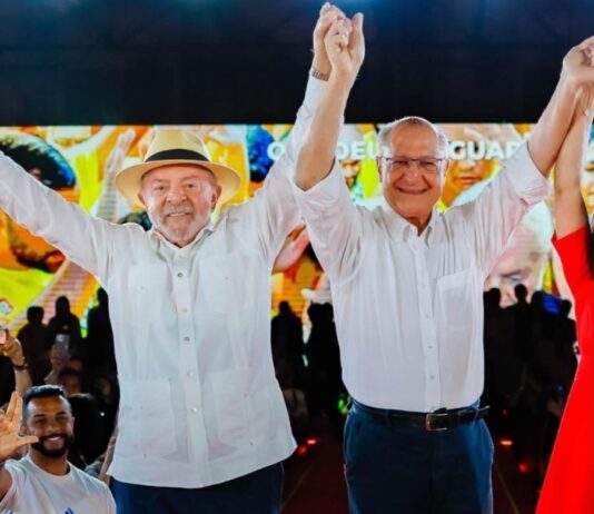 PT oficializa a candidatura à reeleição de Luiz Inácio Lula da Silva à Presidência da República